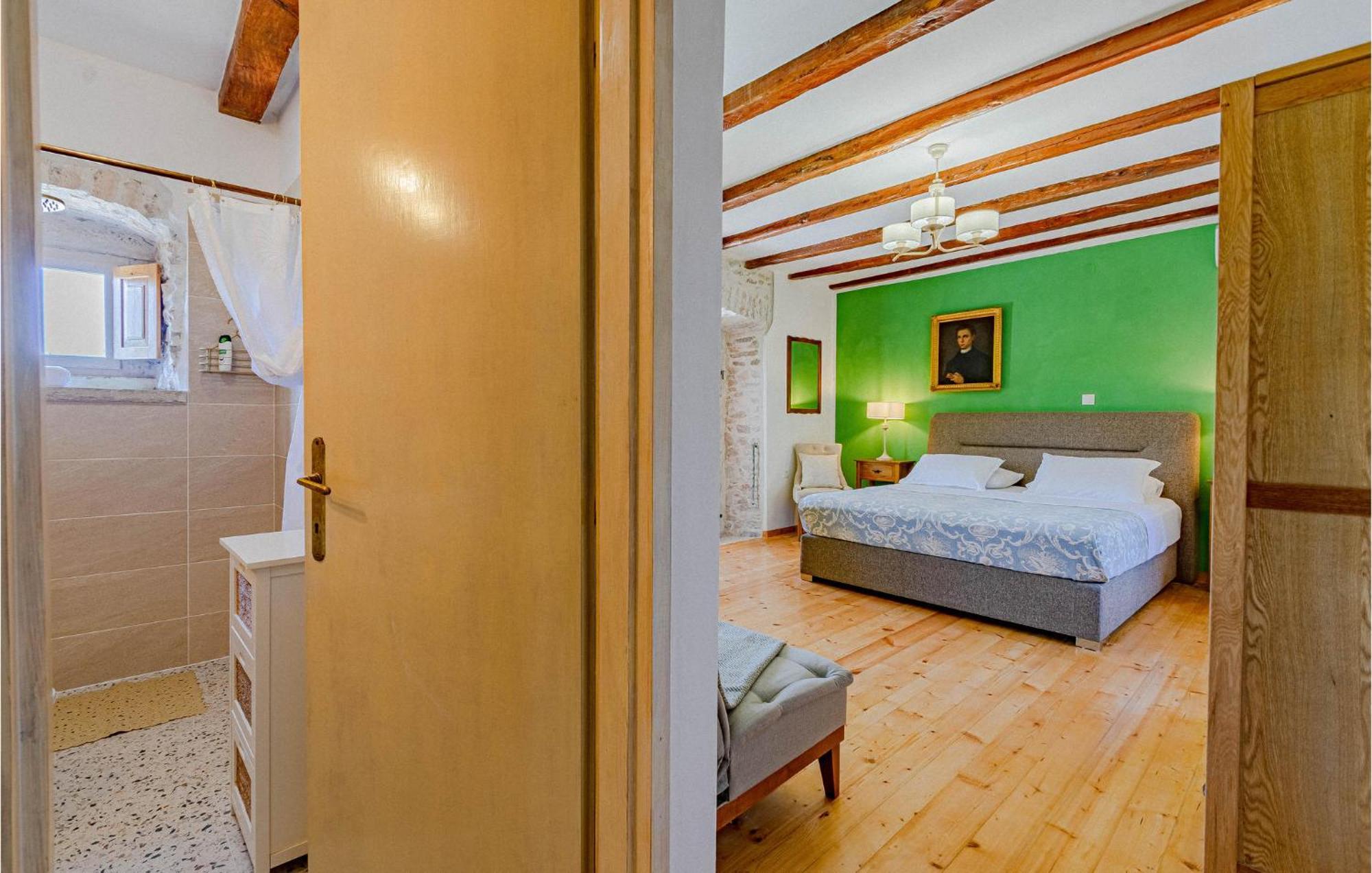 2 Bedroom Lovely Home In Blato Blato  Екстериор снимка